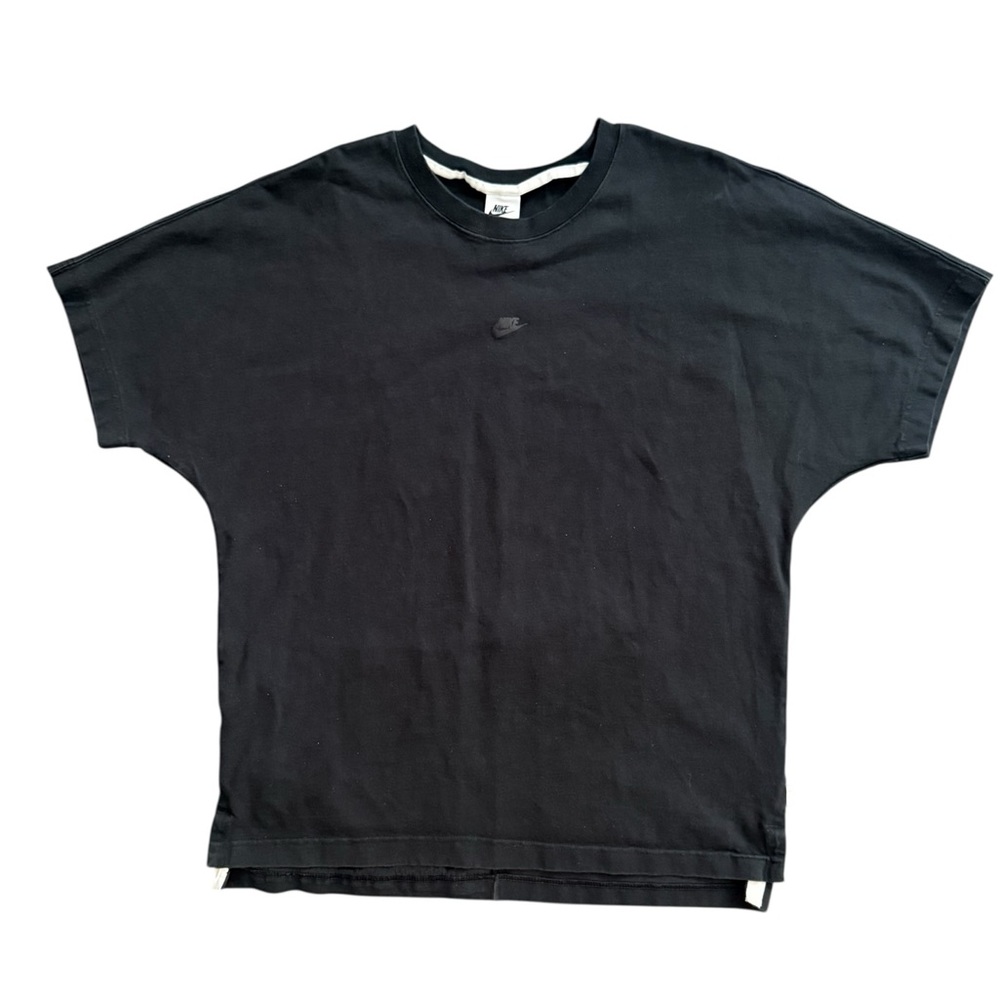 Nike Black Essentials Short-Sleeve Tee with Side Zip Pocket